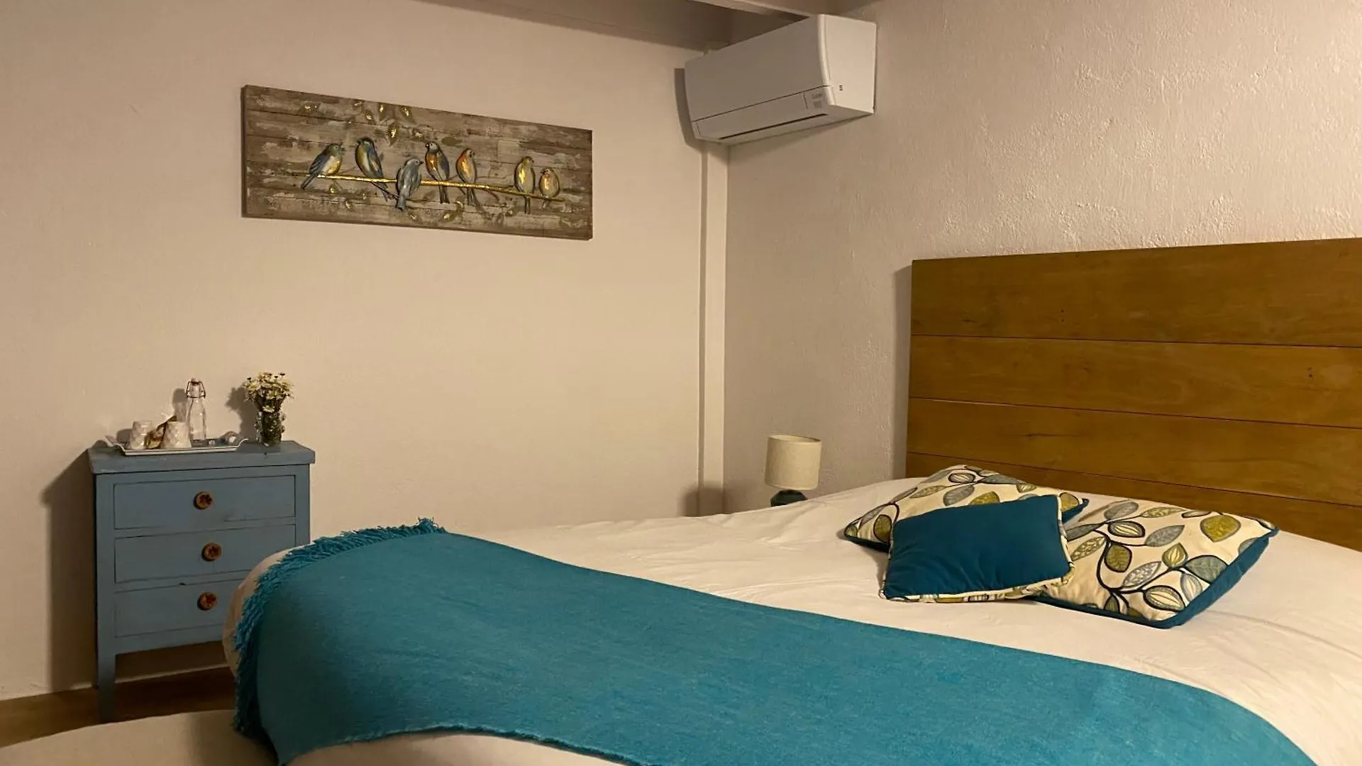 Le Clos Pastel Virac Bed and breakfast