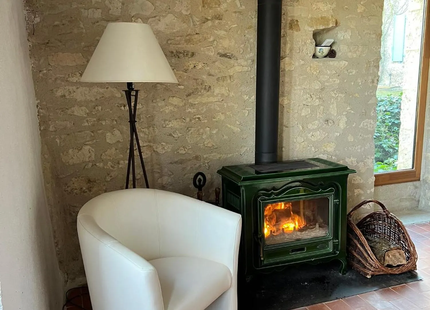 Le Clos Pastel Virac Bed and breakfast